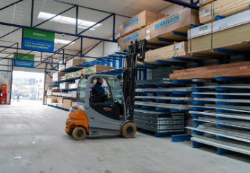 Van Houwelingen Hout Naarden magazijn